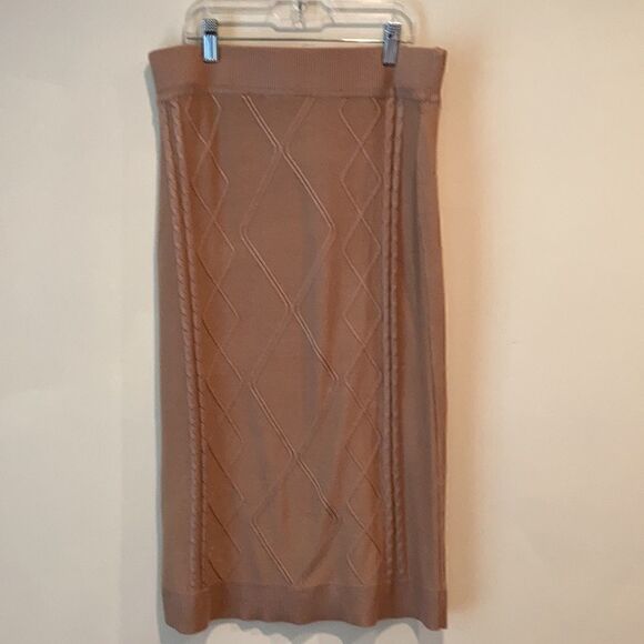 NWT Cato Tan Skirt   - Picture 3 of 4